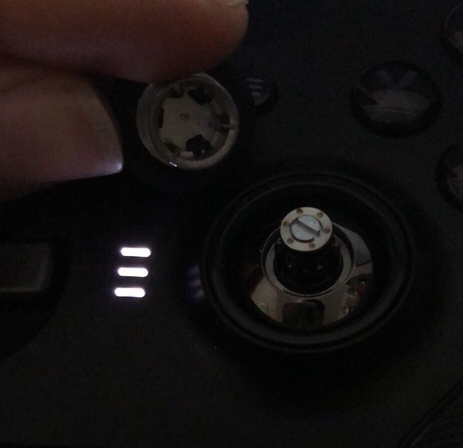 Новая версия контроллера Xbox Elite в разработке – в Сеть просочились фото