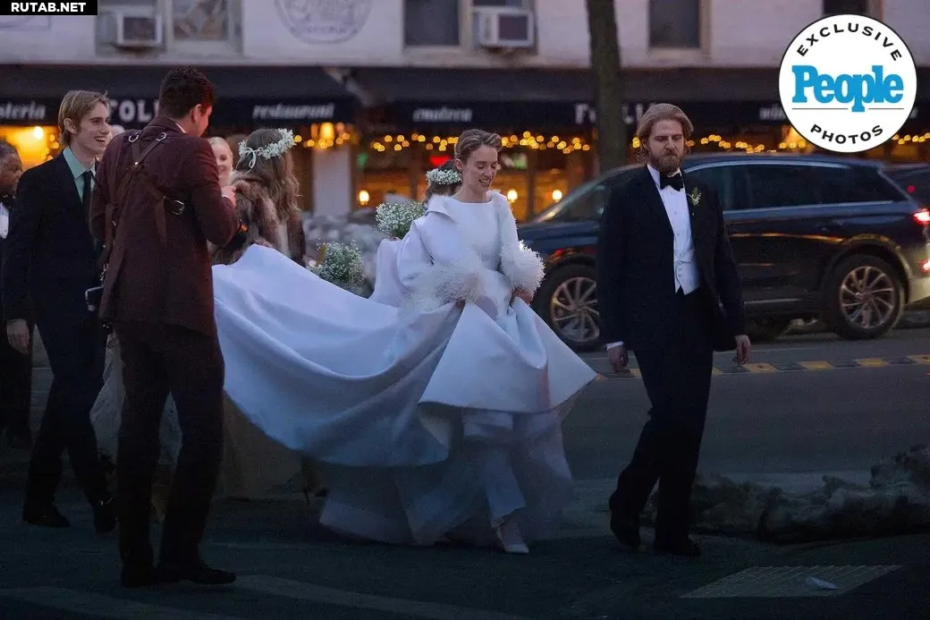 Галерея Майя Хоук и Кристиан Ли Хатсон сыграли свадьбу в День святого Валентина - 4 фото