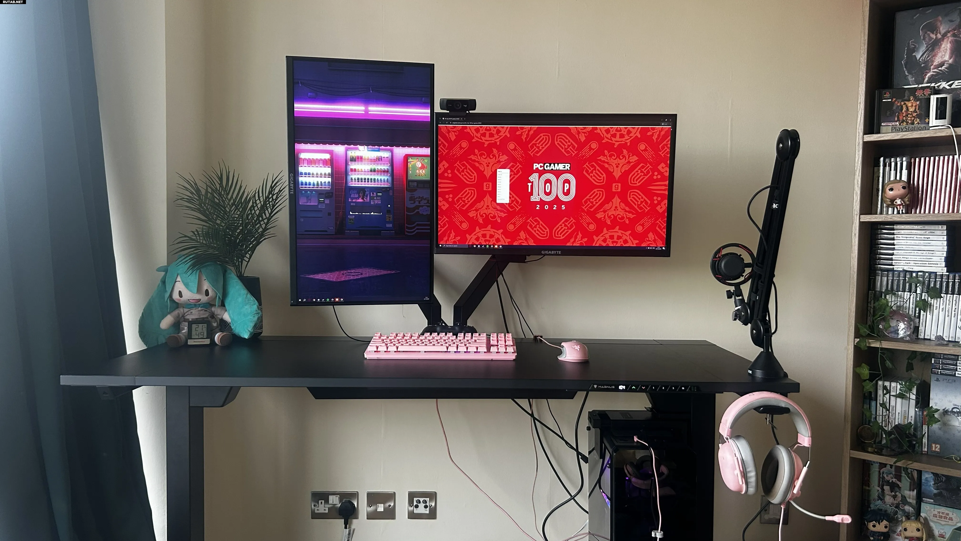 Общий вид игрового стола Secretlab Magnus Evo