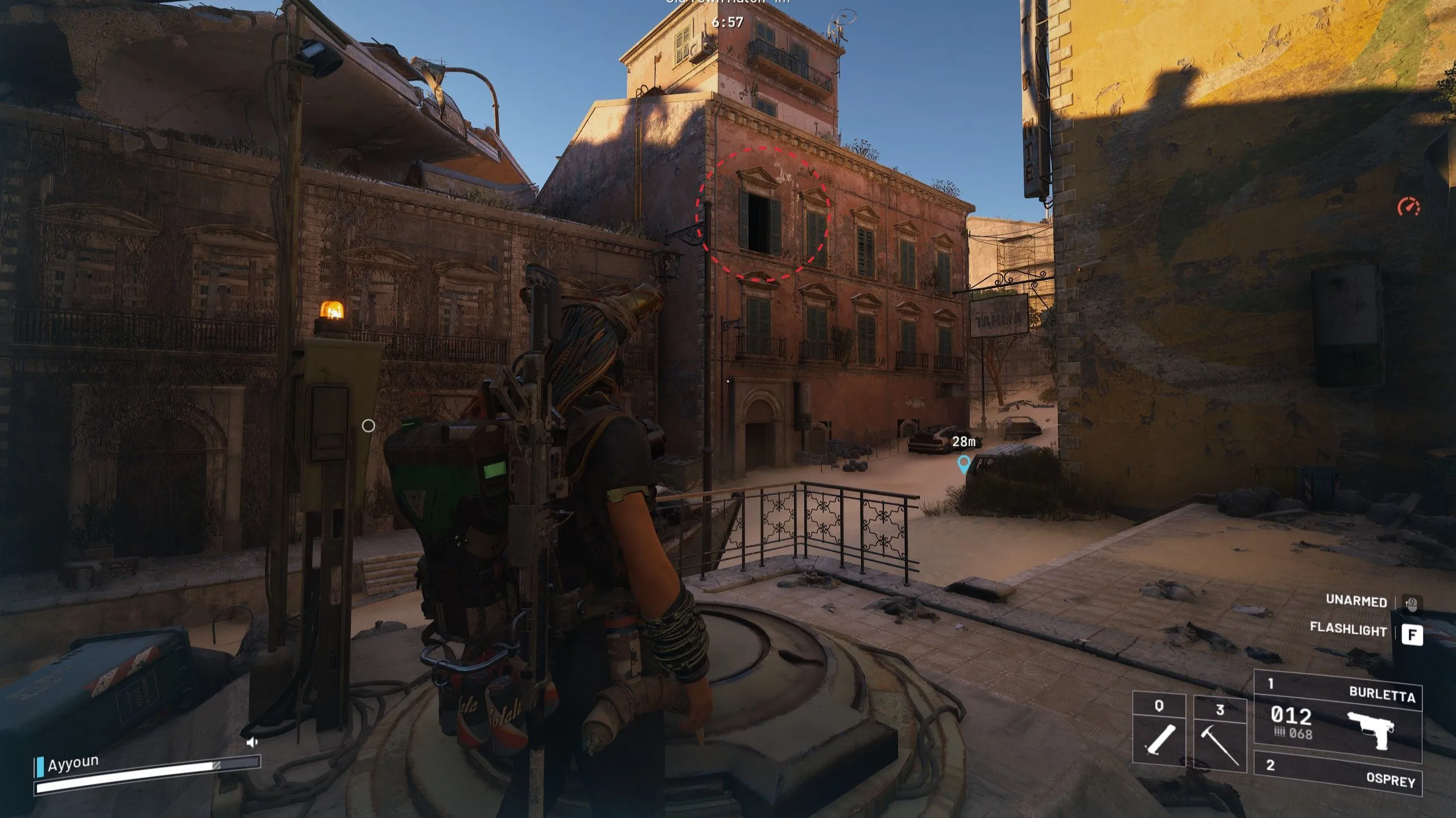 Здание у лагеря на шоссе