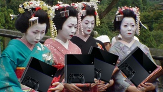 320 000 приставок PS4 продано в Японии за два дня