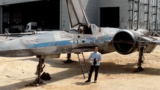 Фото истребителя X-Wing из нового эпизода «Звездных войн»