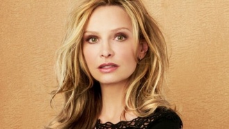 Одну из главных ролей в сериале «Supergirl» исполнит Калиста Флокхарт