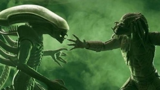 Кросс-платформенный мультиплеер в Aliens versus Predator Classic 2000