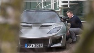 Спорткар Lotus Evora 400 может появиться в новом фильме о Джеймсе Бонде