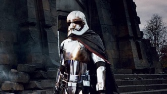 Первый взгляд на Капитана Фазму из седьмого эпизода «Звездных войн»