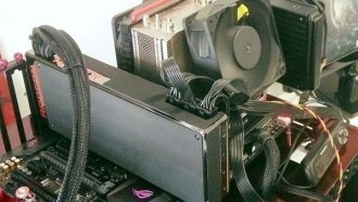 Греческие энтузиасты разогнали и протестировали AMD Radeon Pro Duo