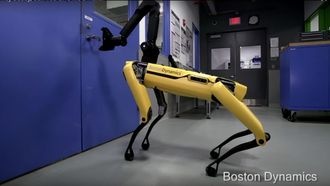 Роботы Boston Dynamics научились открывать двери