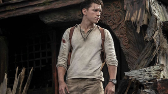 Том Холланд предстал в образе Нейтана Дрейка на съемках экранизации Uncharted