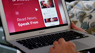 Соцсеть Parler подала признаки жизни