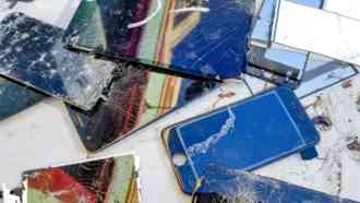 Треснул экран смартфона. Что делать?