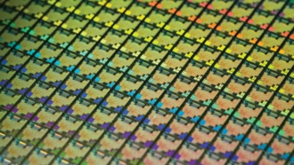 Нехватка чипов может продлиться до 2022 года