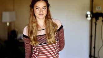 Звезда «Дивергента» сыграет в комедии «Роботы»