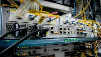 Энциклопедия по оптическим SFP трансиверам: виды, характеристики и критерии выбора