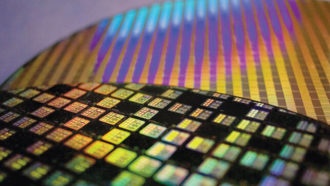 Samsung инвестирует 3,8 миллиарда долларов в расширение производства 4-нм чипов