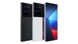 В Сеть просочились характеристики дисплея предстоящей серии смартфонов iQOO 11