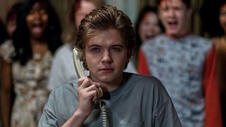 Сериал «Клуб полуночников» закрыт после первого сезона