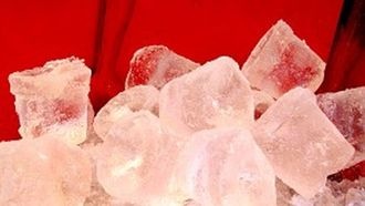 Морозилка не морозит. Как устранить проблему?