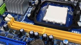 Китай вводит новые курсы для инженеров полупроводников, чтобы восполнить нехватку кадров