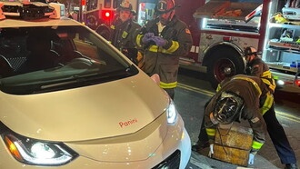 В США роботакси наехало на женщину, которую до этого сбил другой автомобиль