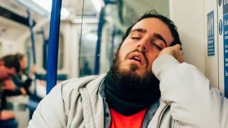 ИИ может лучше запоминать полученные знания, имитируя человеческий сон