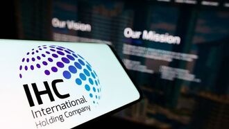 Эмиратская компания IHC добавила в совет директоров наблюдателя с искусственным интеллектом