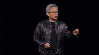 Глава Nvidia Дженсен Хуанг рассказал о видеокартах с искусственным интеллектом и показал новую куртку