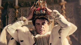 «Просто ужасно»: Брайан Кокс раскритиковал игру Хоакина Феникса в «Наполеоне»