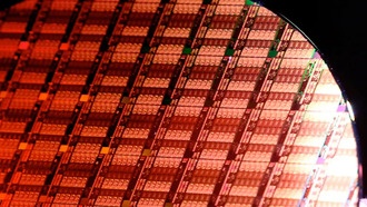 TSMC переходит на 3D-технологию CoW-SoW