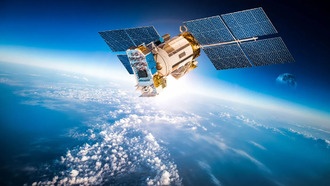 Устройство Bluetooth на Земле подключается к спутнику на орбите в 600 км от него