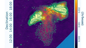 Астрономы обнаружили необычную радиогалактику