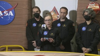 Экипаж НАСА, смоделированной на Марсе, появился спустя год