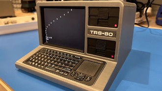 Один из первых домашних компьютеров воскрес
