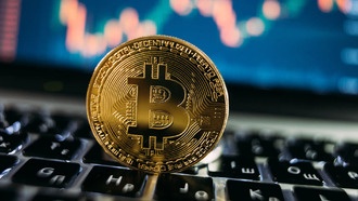 Криптомайнер выиграл 206 000 долларов в биткойнах с помощью ASIC размером с ладонь