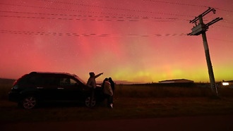 Солнечные бури могут вызвать новые полярные сияния во вторник вечером