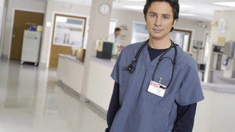 Зак Брафф поделился опытом выгорания на съёмках «Клиники»