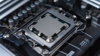 Сообщается, что AMD откладывает выпуск материнских плат B840 и B850 до начала 2025 года