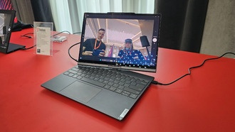 Lenovo Auto Twist AI PC IFA с моторизованным шарниром