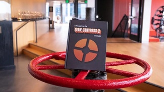 Книга с именами поддержавших петицию за спасение Team Fortress 2 передана Valve