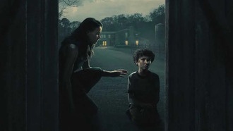 Peacock представил трейлер сериала «Чайная чашка» от Джеймса Вана