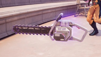 Как получить бензопилу в Fortnite
