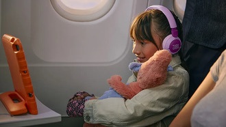 JBL представляет новую серию наушников Junior для юных слушателей