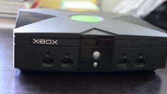 Портативная консоль Xbox выглядит такой же громоздкой, как и оригинальный контроллер Microsoft