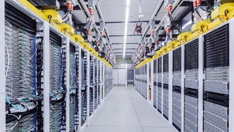 Вице-президент корпорации Microsoft обвиняет Google в «теневых кампаниях»