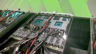 Apple предложила Foxconn и Lenovo создать серверы с ИИ на базе Apple Silicon