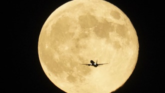 Когда можно увидеть последнее суперлуние в году