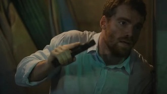 Netflix представил первый тизер второго сезона сериала «Ночной агент» и назвал дату премьеры