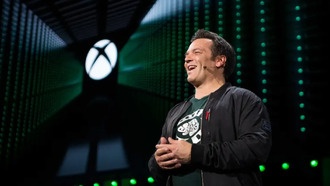 Фил Спенсер рассказал, почему Xbox не проводит обновление среднего поколения