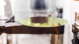 Китай потратит миллиарды на еще одну фабрику, предлагающую зрелые узлы