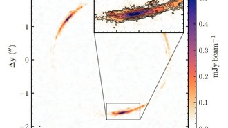 Наблюдения ALMA исследуют ядерную структуру пылевой звездообразующей галактики